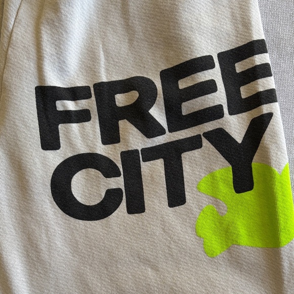 Free City Logo Cotton Sweatpants - Picture 3 of 9